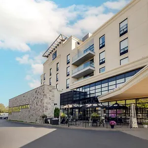 C By Carmen's, Bw Premier Collection Hotel Hamilton